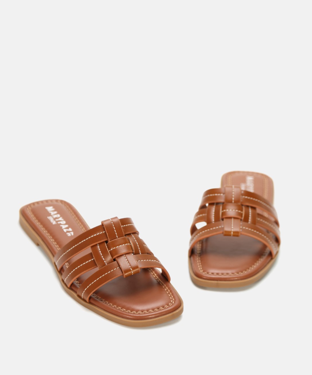 Sand&aacute;lia rasa em efeito napa image number null